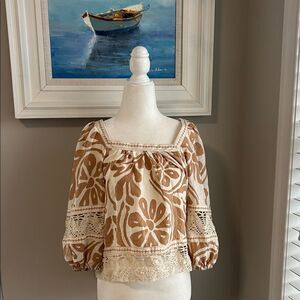 Christian Siriano Floral Lace Crocheted Hawaiian Blouse - Brown and Cream